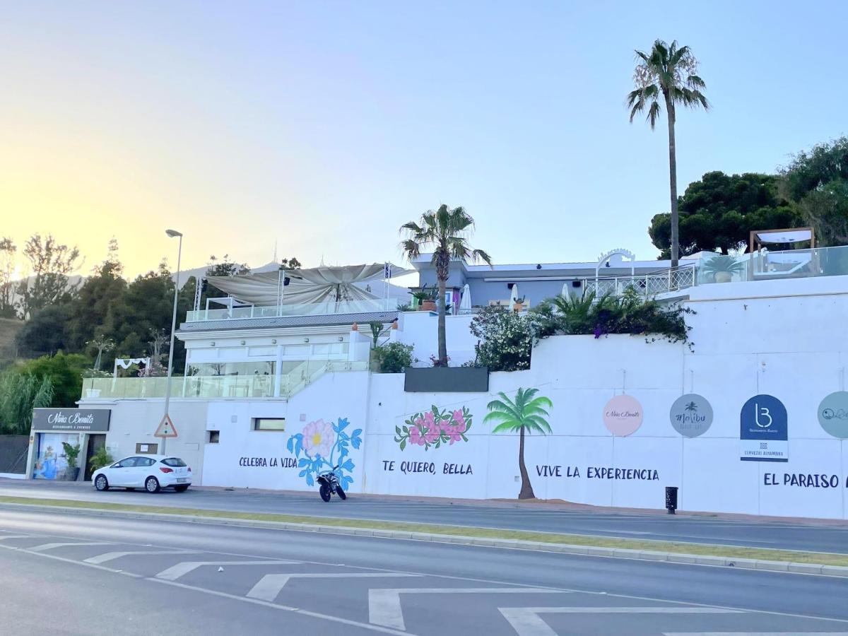 Brand New Modern 2 Bdrms Duplex Penthouse . Sea Views. 3 Min Walk To Beach! Lejlighed Benalmádena