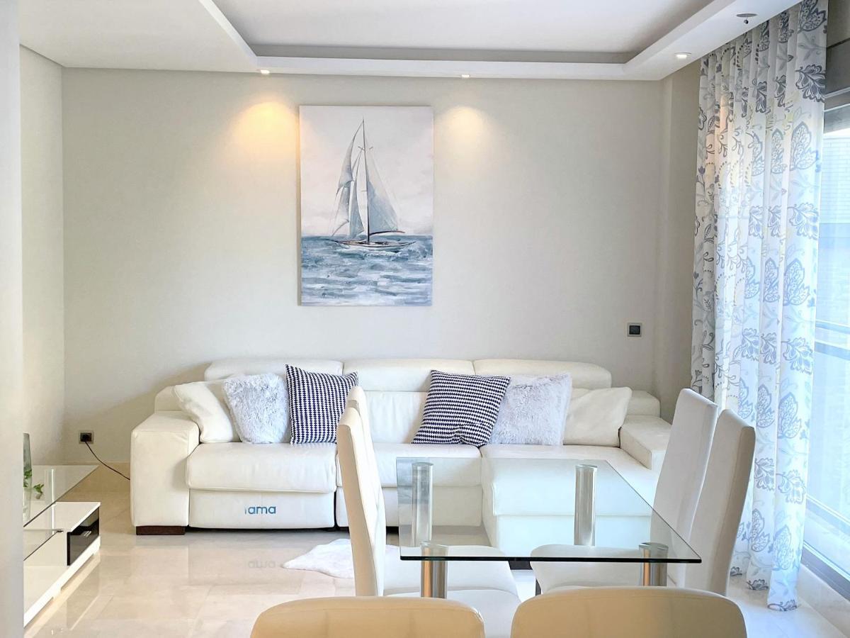 Lejlighed Brand New Modern 2 Bdrms Duplex Penthouse . Sea Views. 3 Min Walk To Beach! Benalmádena