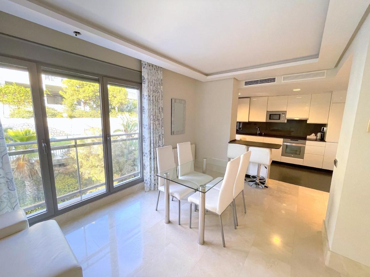 Lejlighed Brand New Modern 2 Bdrms Duplex Penthouse . Sea Views. 3 Min Walk To Beach! Benalmádena